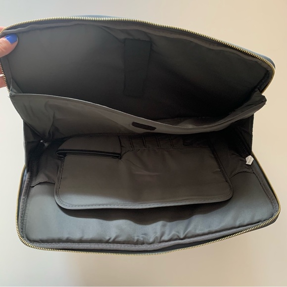 Van Goddy | Laptop case | Very padded, multiple pockets and sections | 18 “ - Picture 6 of 6